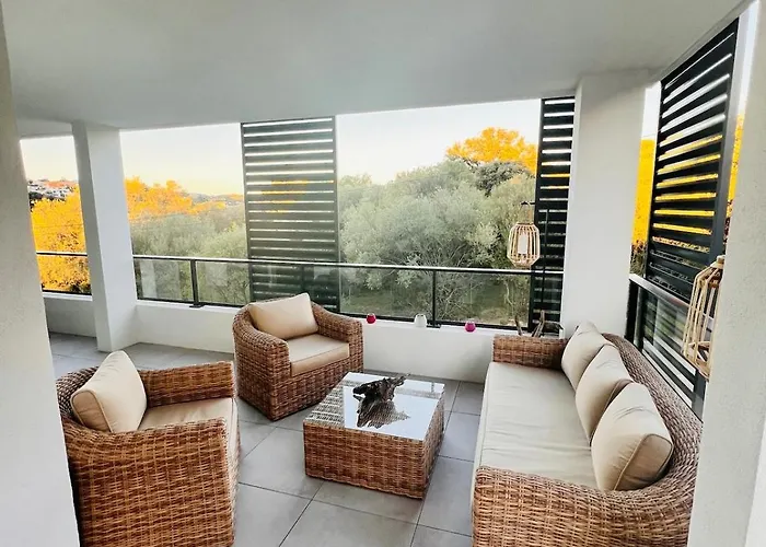 Apartment Alivu Immurtale - T3 Design Standing & Confort, Terrasse Xxl